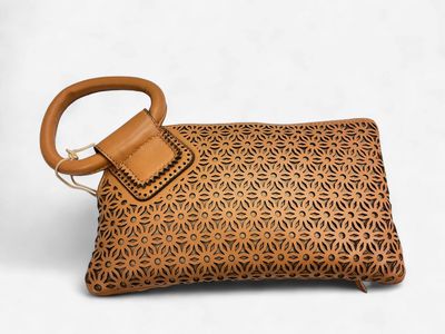 Sable Wristlet Canyon Petal