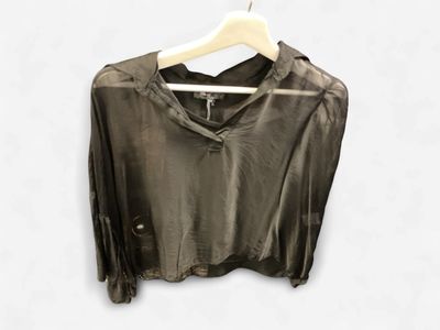 Black Flowy Top