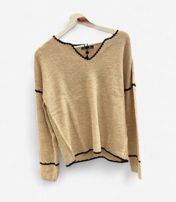 Embroidered rib sweater with notch neck