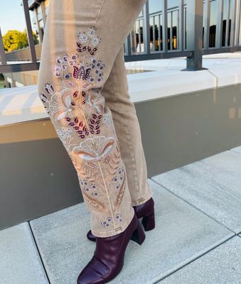 Tan Jeans w Embellishment 28”