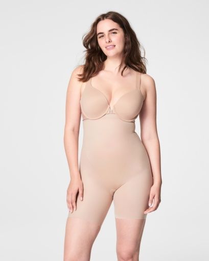spanxshape® invisible high-waisted mid-thigh short, Colour: champagne beige, Size: S
