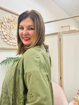 Sage Blouse w Ruffled Collar
