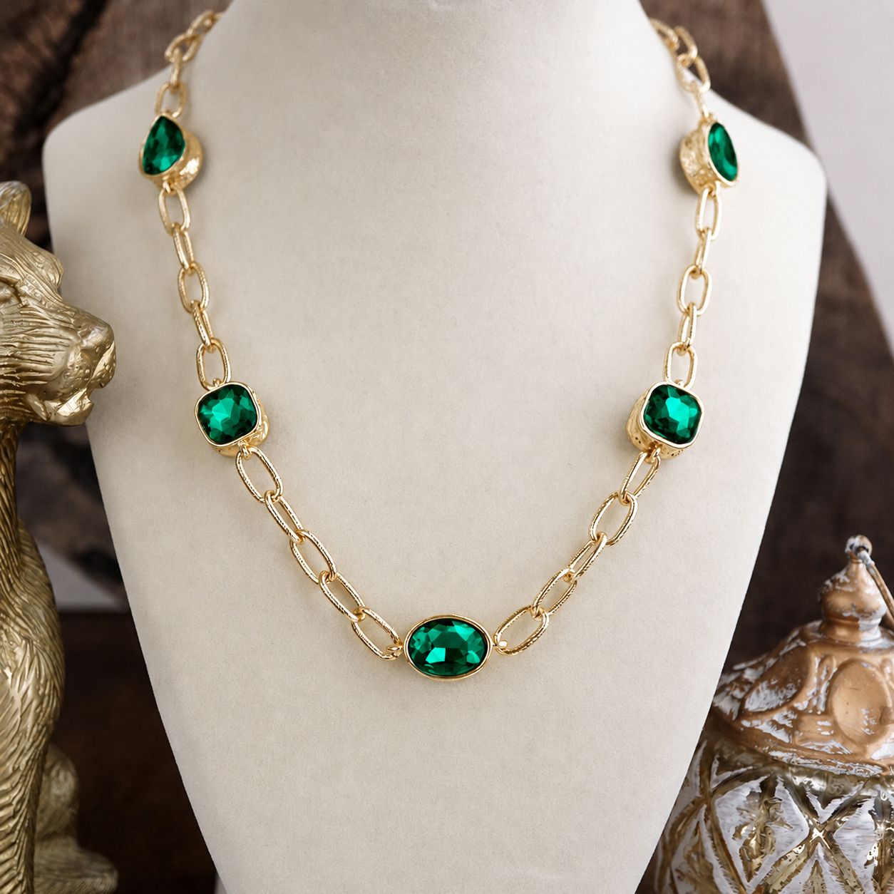 Brilliant Bond – Short Crystal Station Necklace, Color: Emerald Green