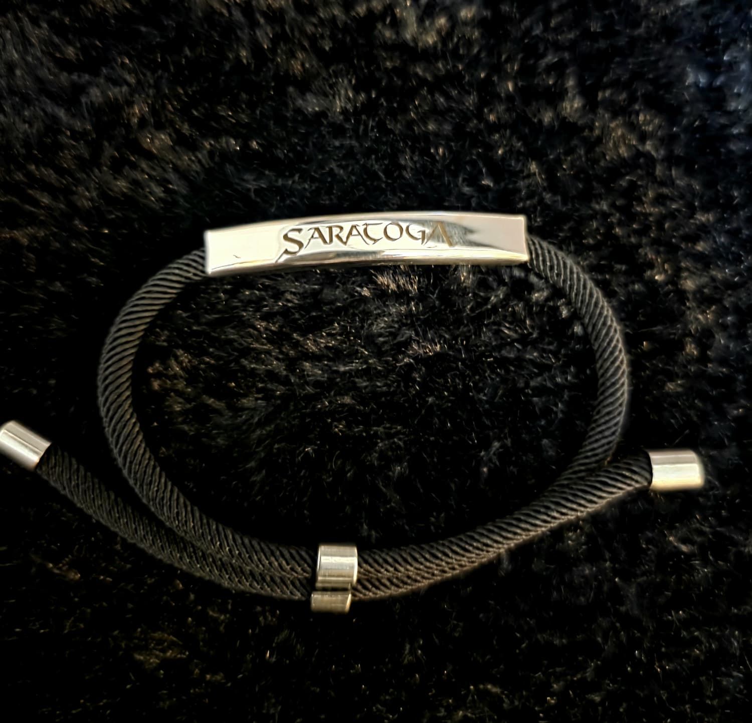 PULSERAS LOGO SARATOGA
