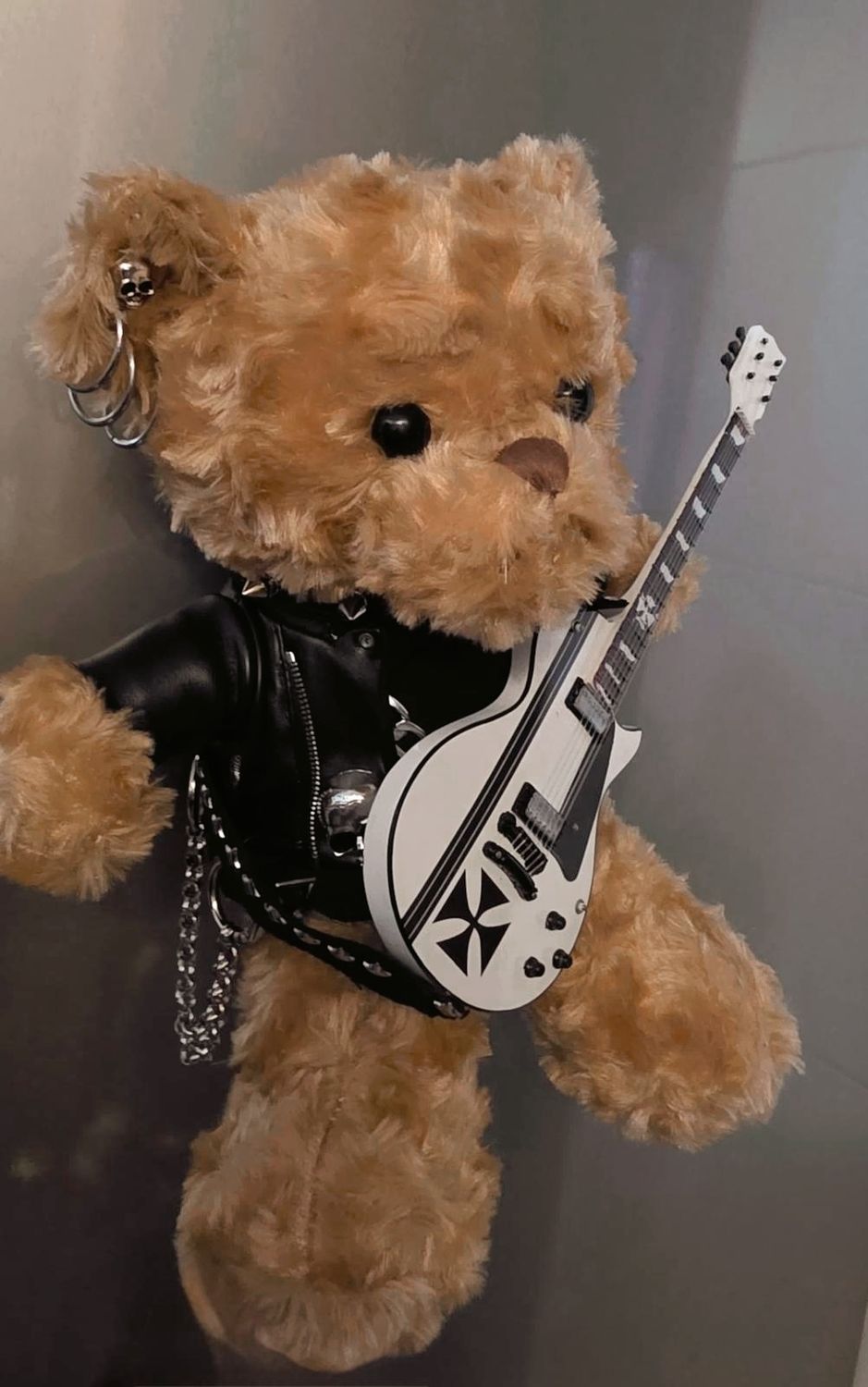 TEDDY METAL GUITARRA