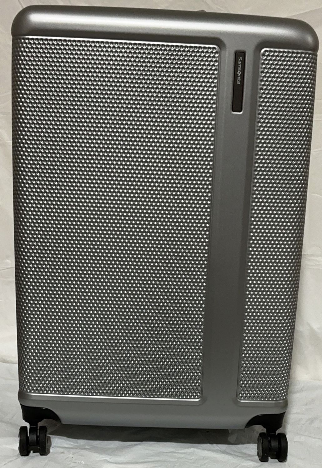 Samsonite Hardside Spinner Luggage – Silver Carry-On (4-Wheel)