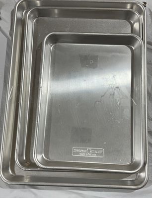 Nordic Ware 3 Piece Aluminum Baking Pan Set – Made in USA – Rectangle Cake &amp; Roasting Pans used good condition