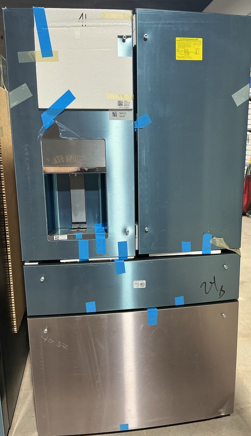 Café 27.8 Cu Ft Smart 4-Door French Door Refrigerator w/ Hot Water – Stainless