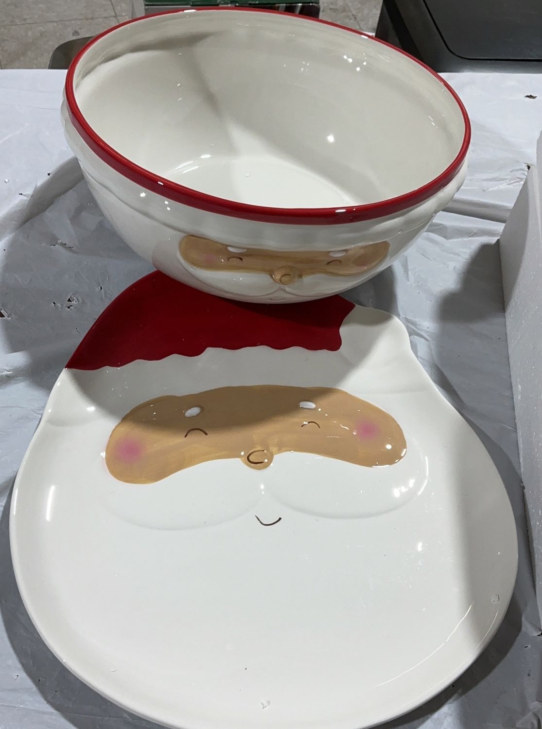 Home Essentials Santa Face Ceramic Bowl &amp; Plate Set – 2 Piece Holiday Set like new