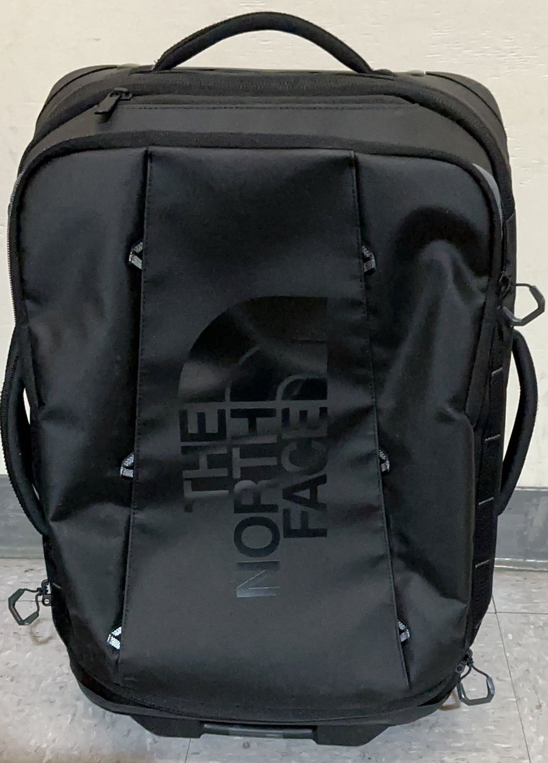 The North Face Rolling Duffel Bag – Black –