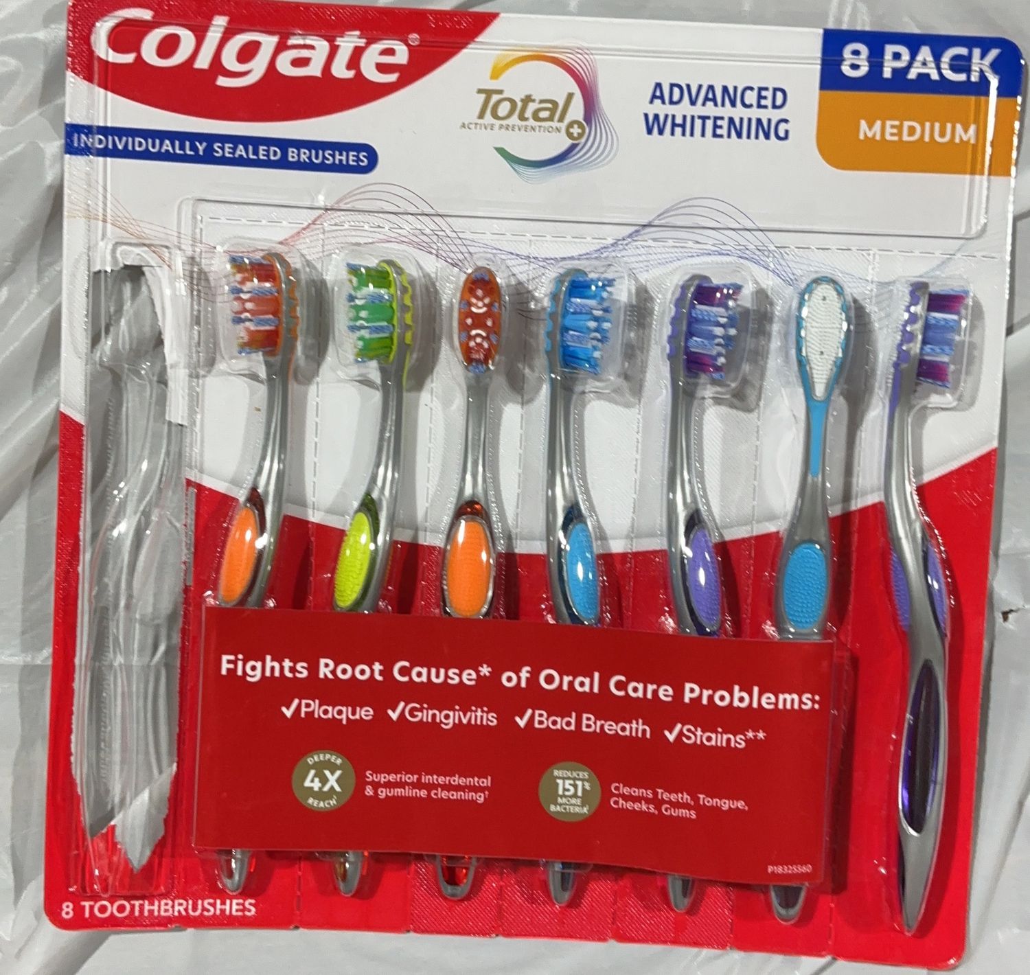 Colgate Total Advanced Whitening Toothbrush – Medium – 7 Pack open box