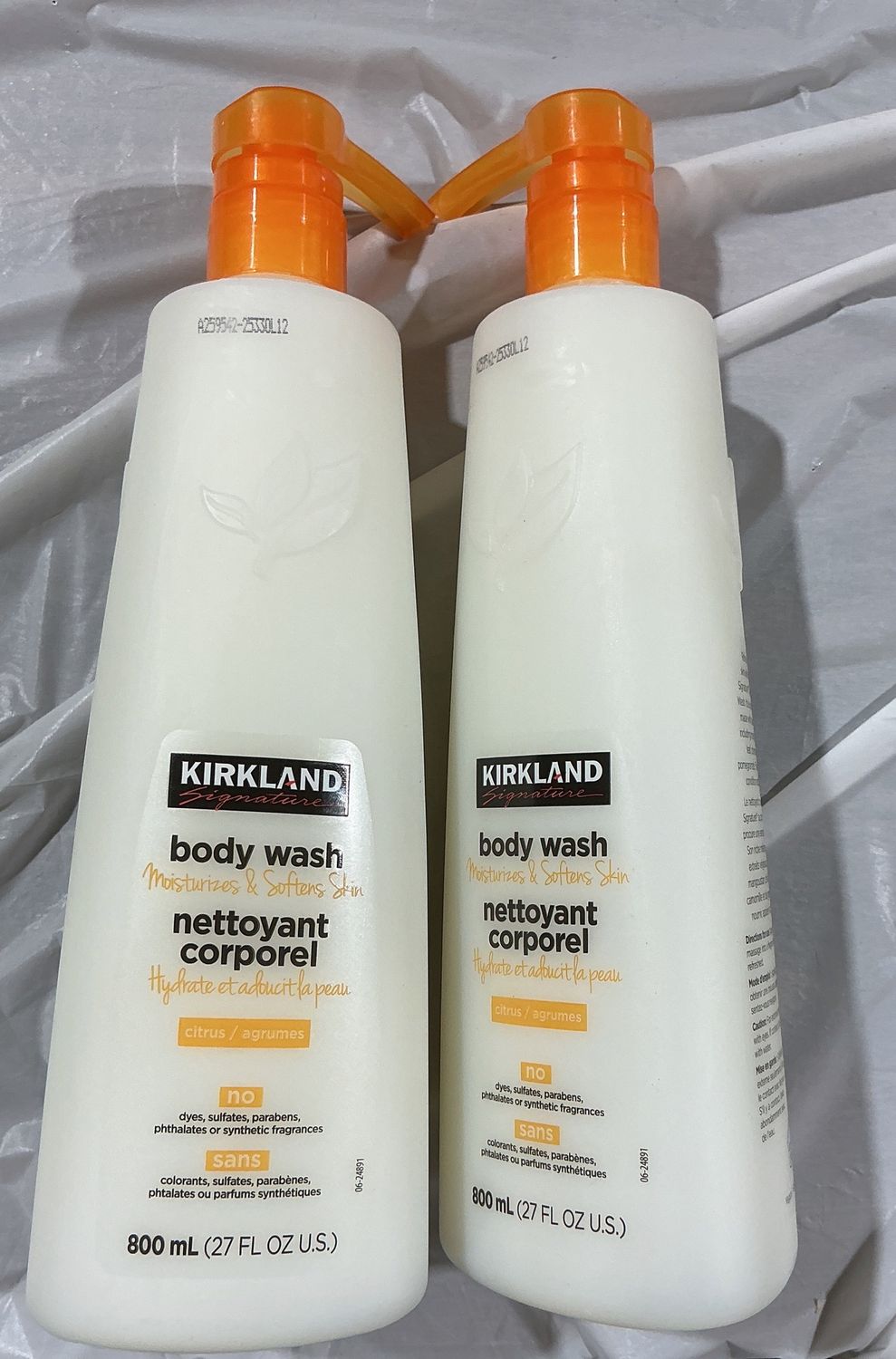 Kirkland Signature Citrus Body Wash 2-Pack – 27 fl oz Each (800 mL) used