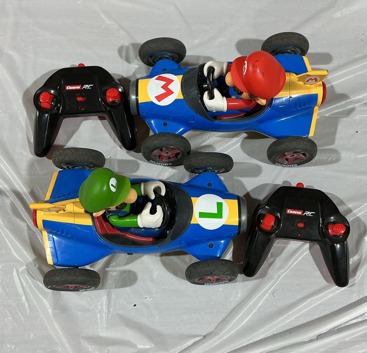 Carrera RC Mario Kart Remote Control Cars 2-Pack – Mario &amp; Luigi – Open Box