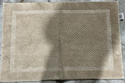 Purely Indulgent Luxury Bath Rug – Beige – Non-Skid Latex Backing-Open Box