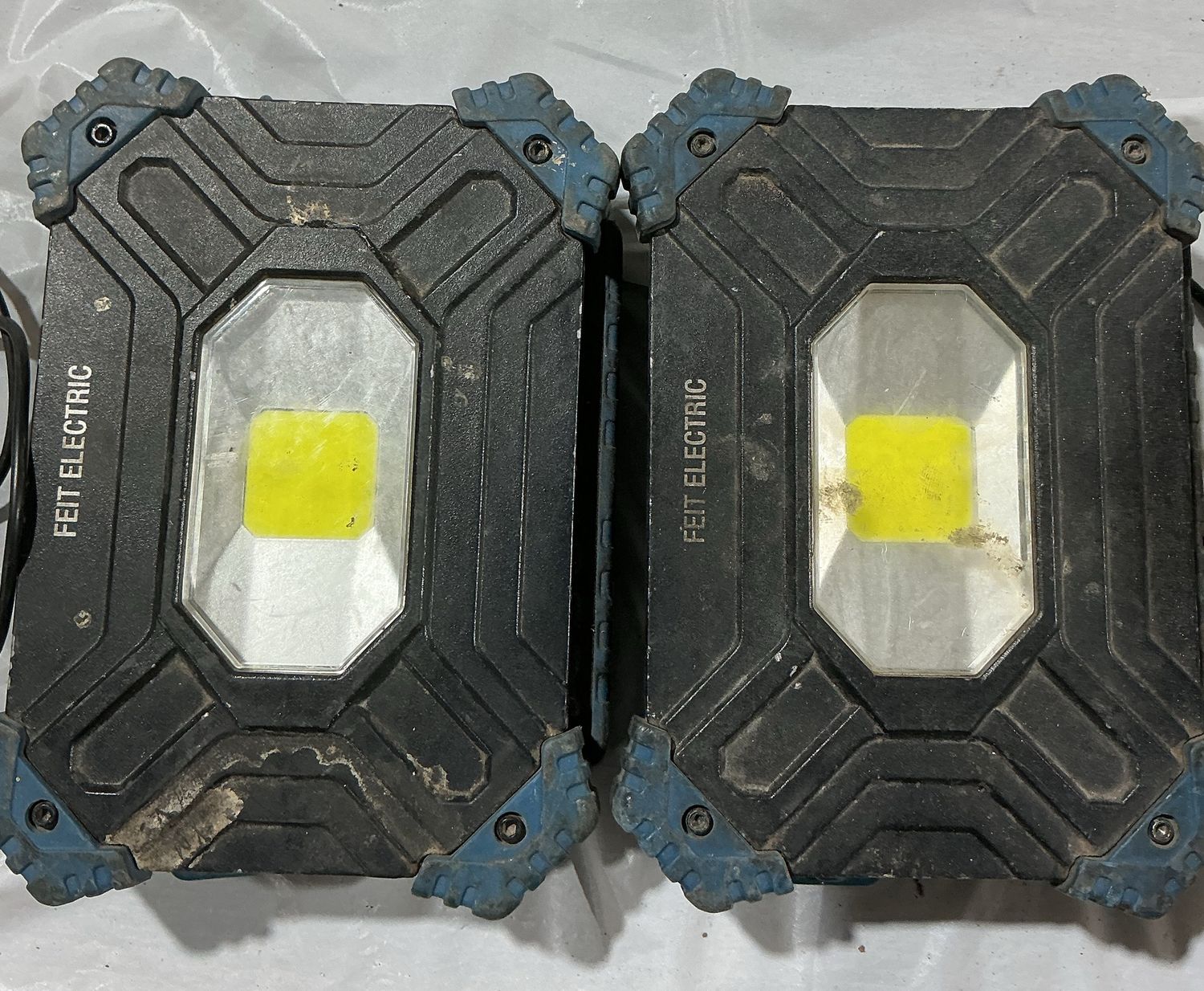 Feit Electric Portable LED Work Lights – Heavy-Duty Jobsite Lights – Set - Used