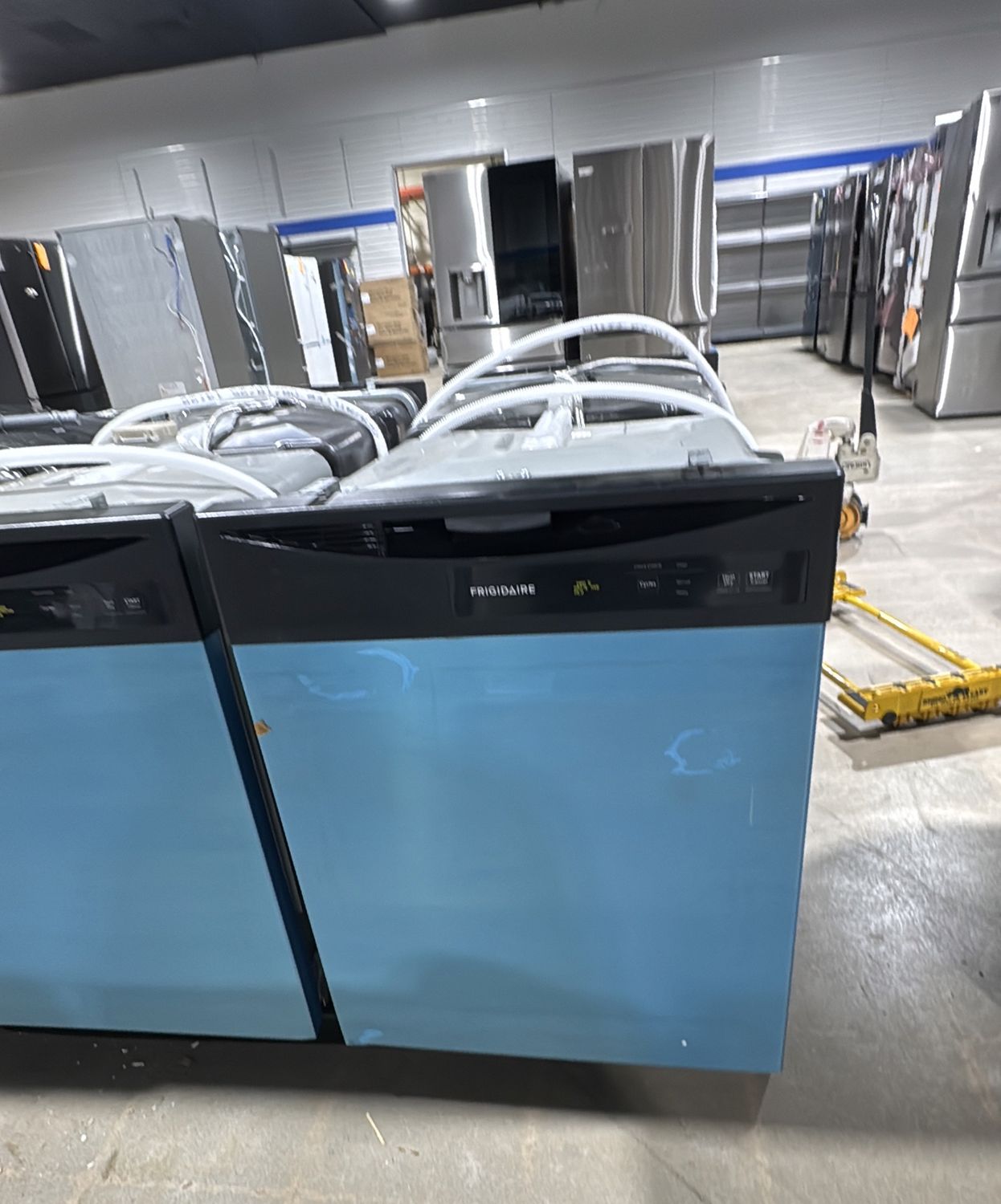 Frigidaire FDPQ4221AS 24” Built-In Dishwasher – Stainless Steel – Multiple Wash Cycles -Like New