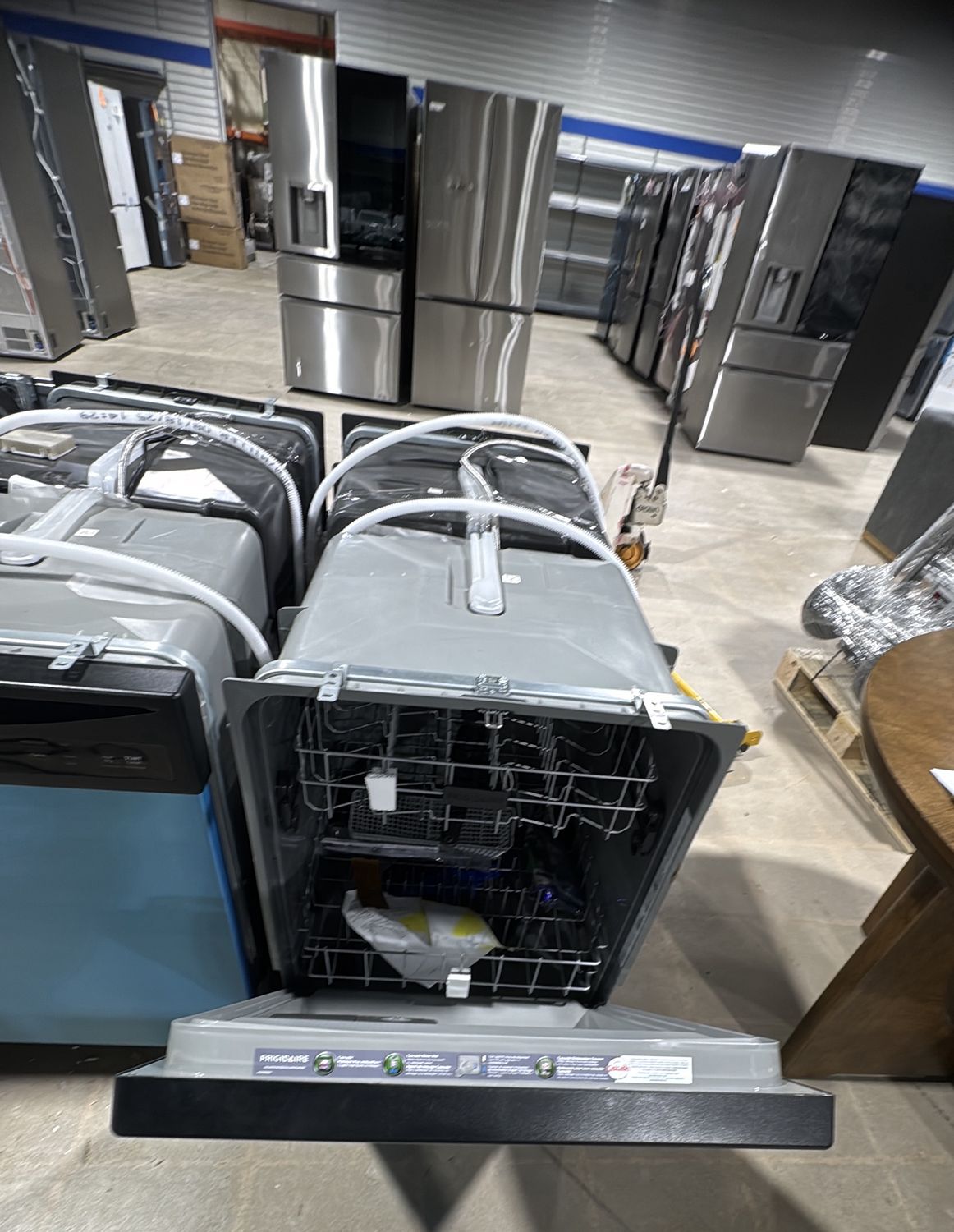 Frigidaire FDPQ4221AS 24” Built-In Dishwasher – Stainless Steel – Multiple Wash Cycles  Like New