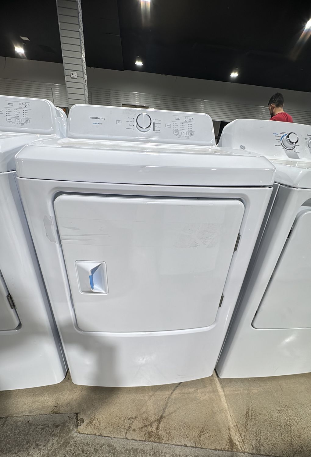 Frigidaire FLVE7000AW 7.0 Cu.Ft. Electric Dryer – White – Energy Verified