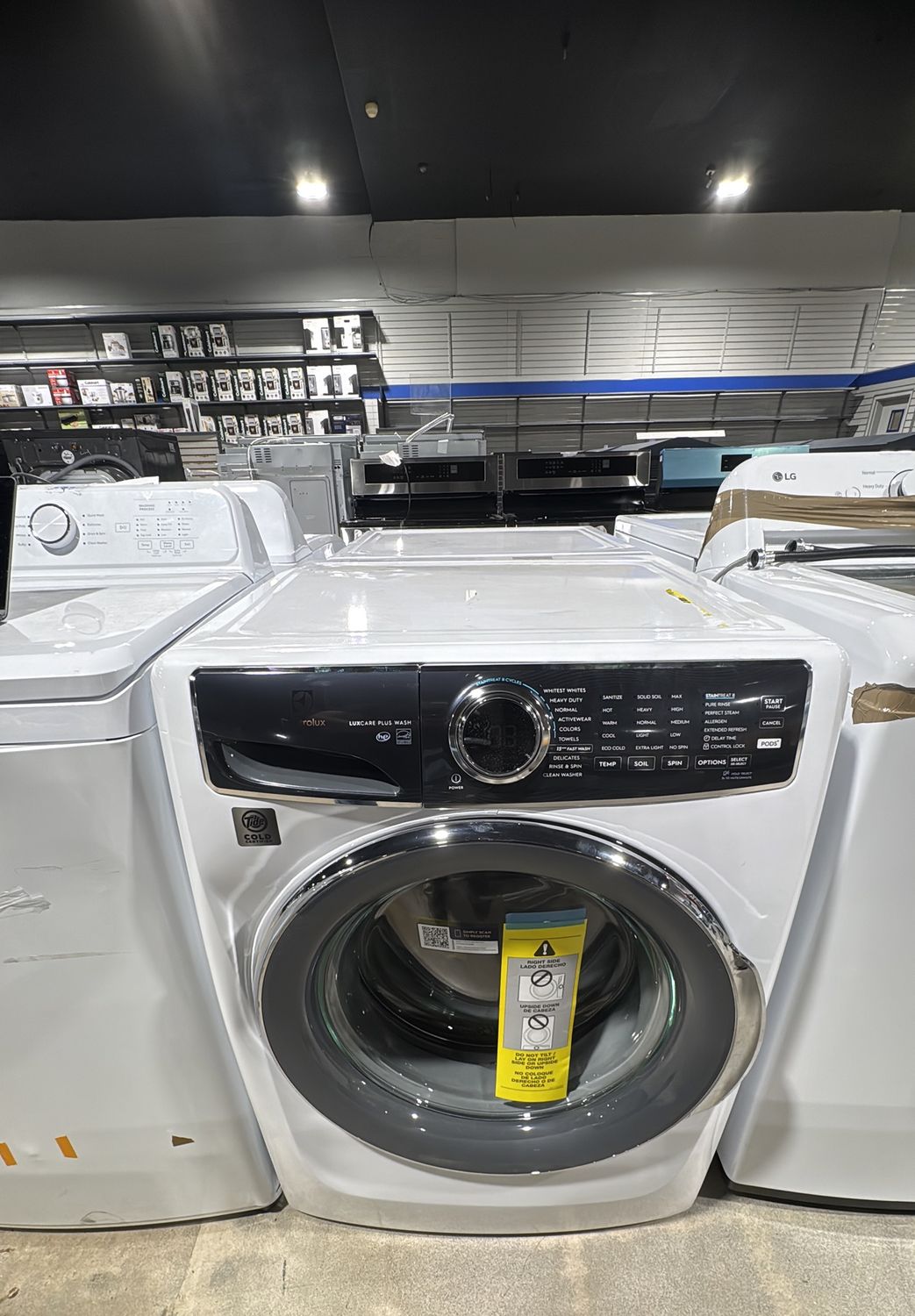 Electrolux EFLW317TIW2 4.3 Cu. Ft. Front Load Washer – White – High Efficiency – 120V