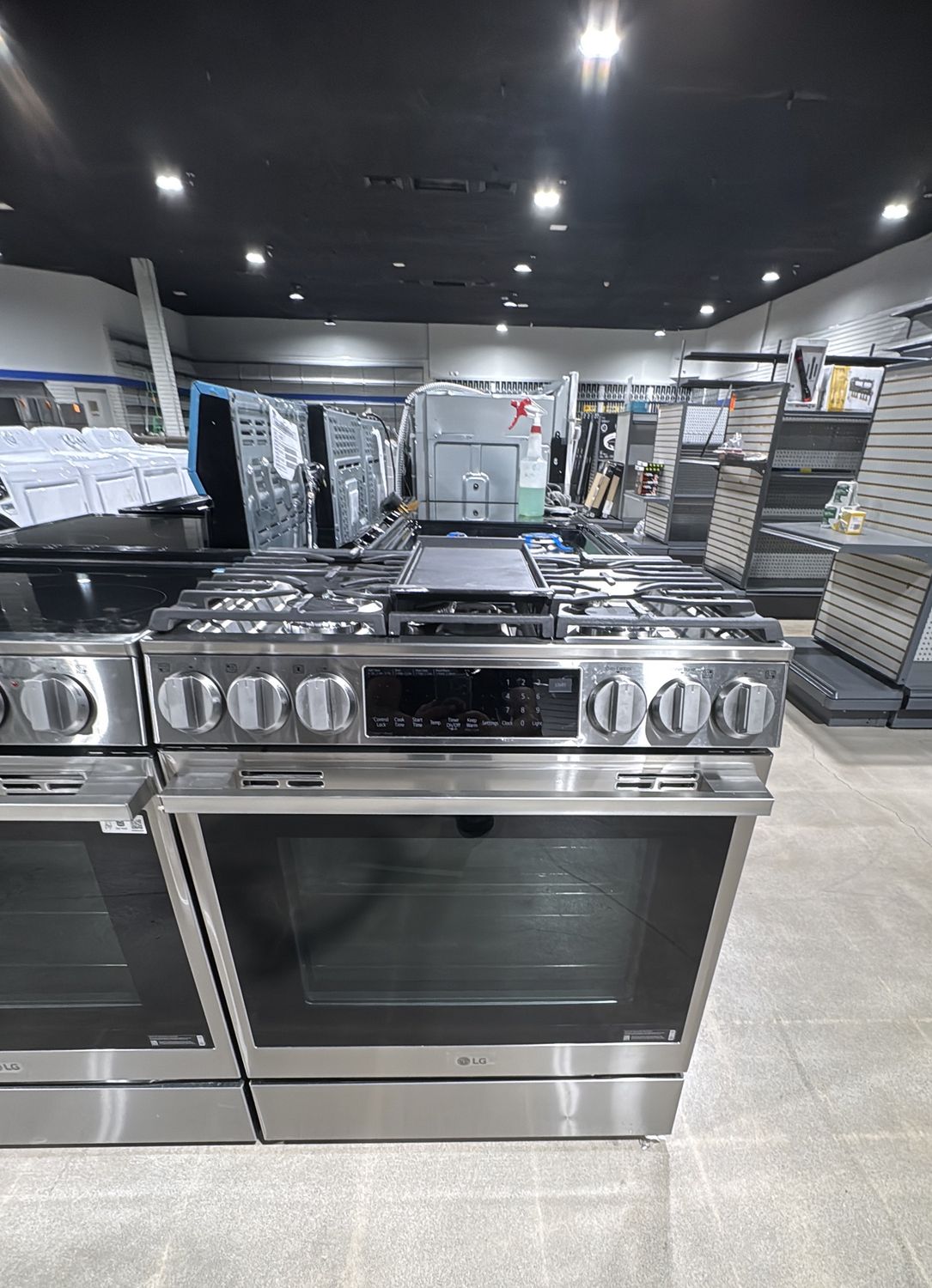 LG 30” Slide-In Gas Range with Griddle – Stainless Steel – 5 Burners – Brand New