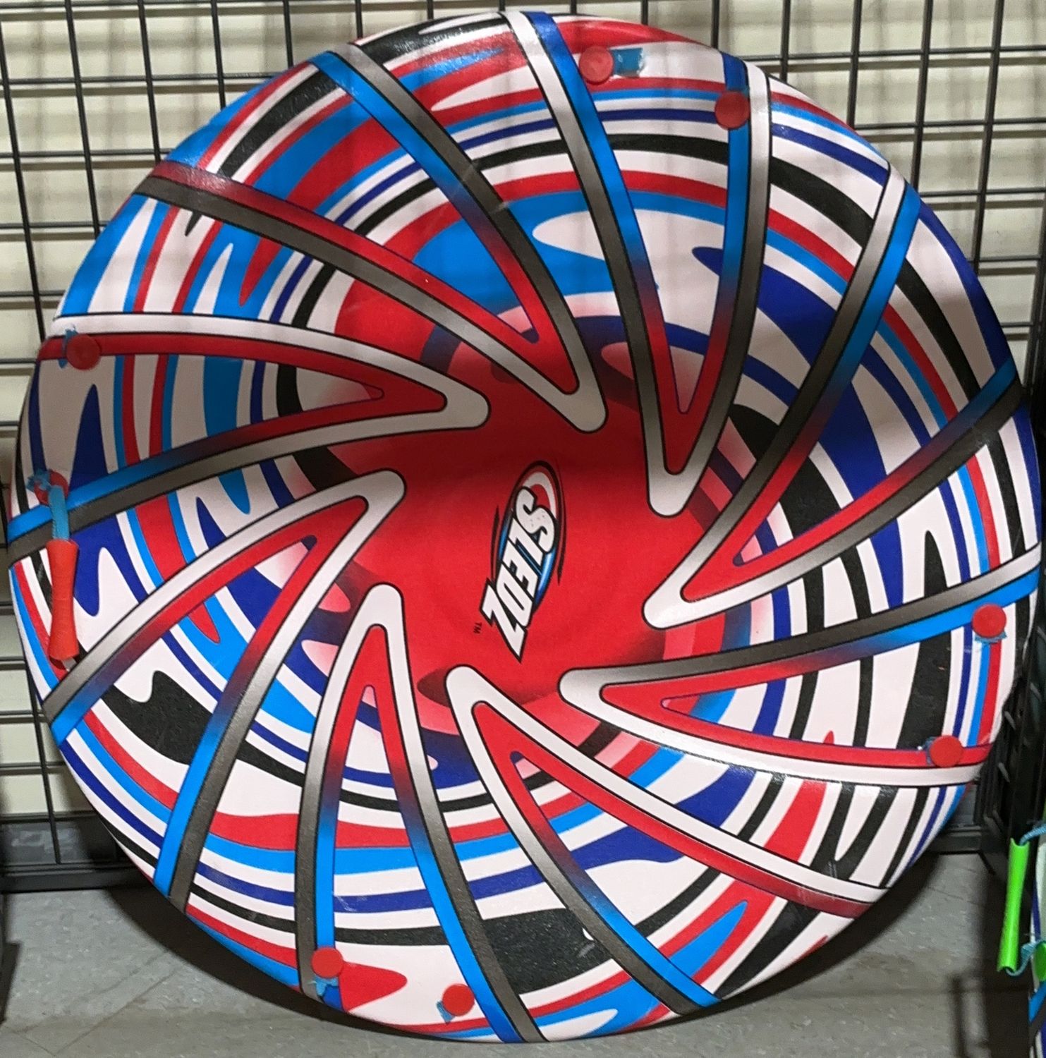 SLEDZ 48” Round Foam Snow Sled – Multi-Handle Winter Disc with Tow Rope-used, Colour: RED