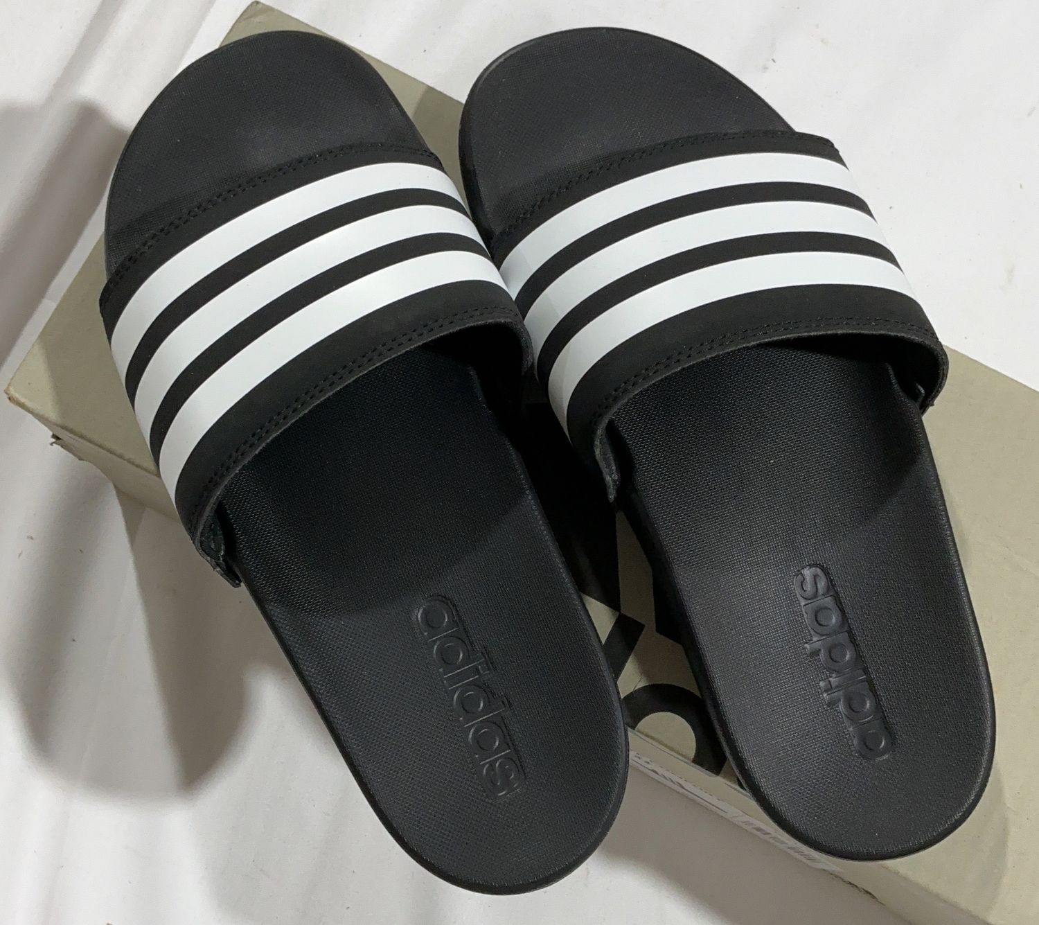 Adidas Adilette Comfort Slides – Black/White – US Size 5 - LikeNew
