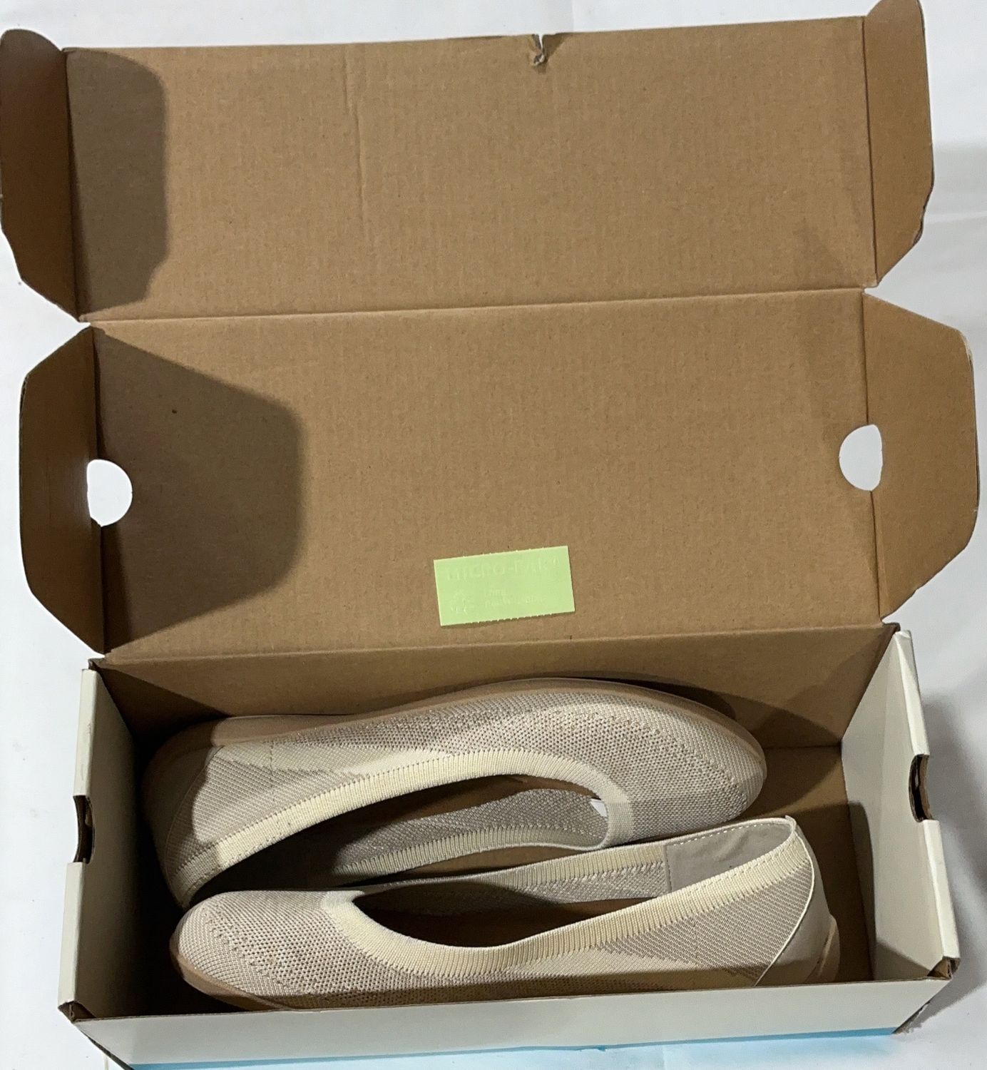 Dearfoams Original Comfort Knit Flats – Beige – Women’s Size 7-Like New