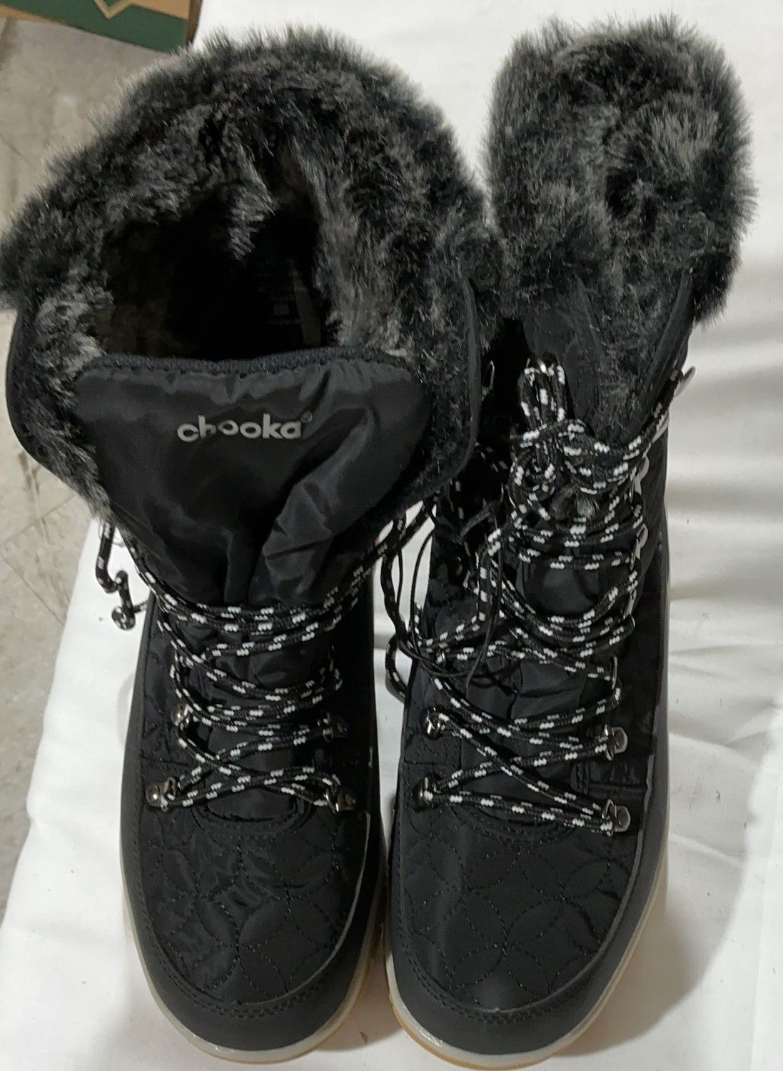 Chooka Women’s Insulated Winter Boot – Black Faux Fur Trim -Size-9-Open Box