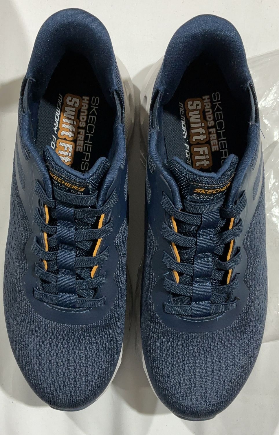 Skechers Hands Free Swift Fit Men’s Sneaker – Navy – Memory Foam Comfort size 10.5 Open Box