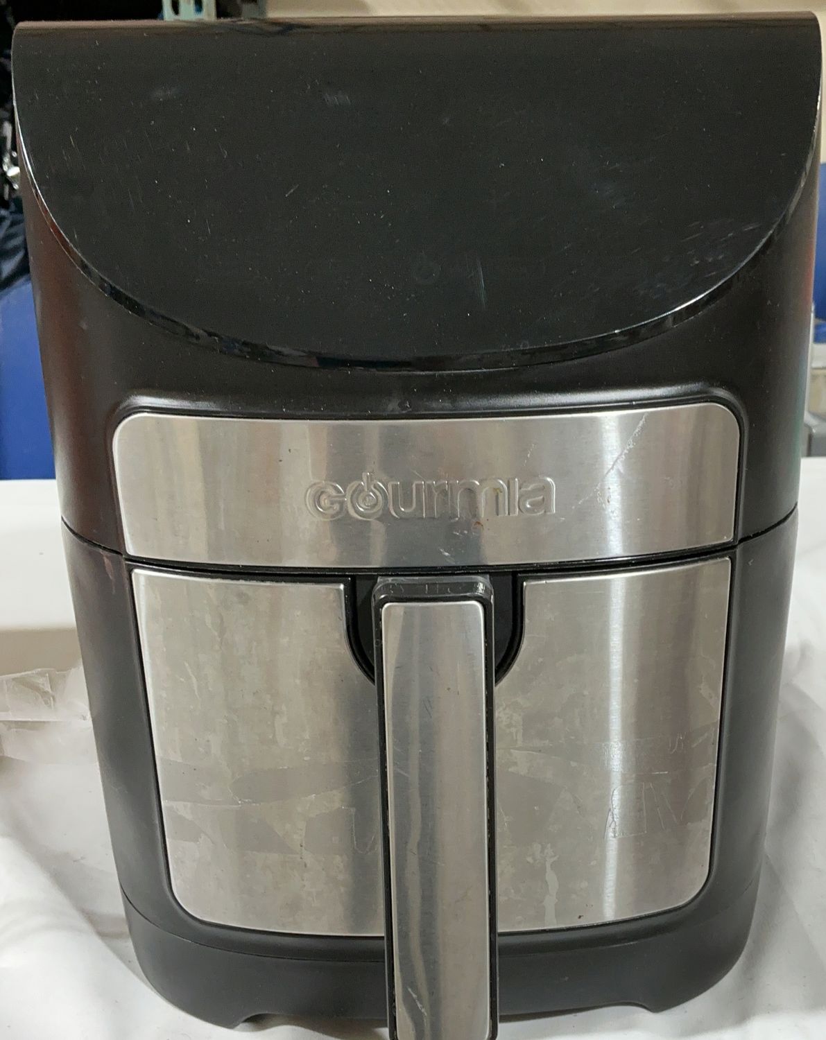 Gourmia 7-Quart Basket Air Fryer Oven Item: 5232432, CONDITION: .