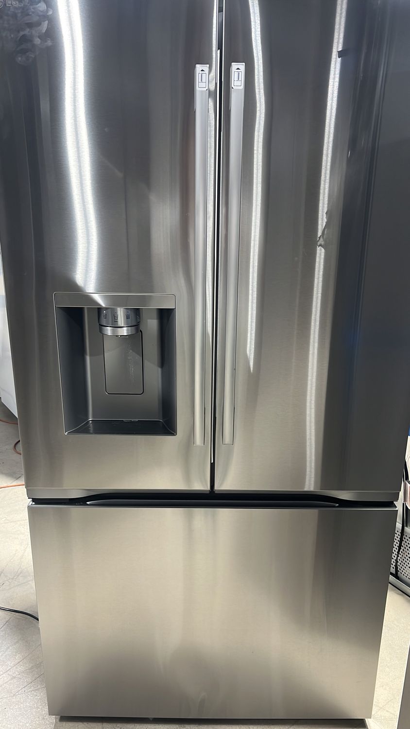 LG 23.7 Cu. Ft. Counter-Depth MAX™ Zero Clearance™ 3-Door French Door Refrigerator (Model LF24Z6530S)