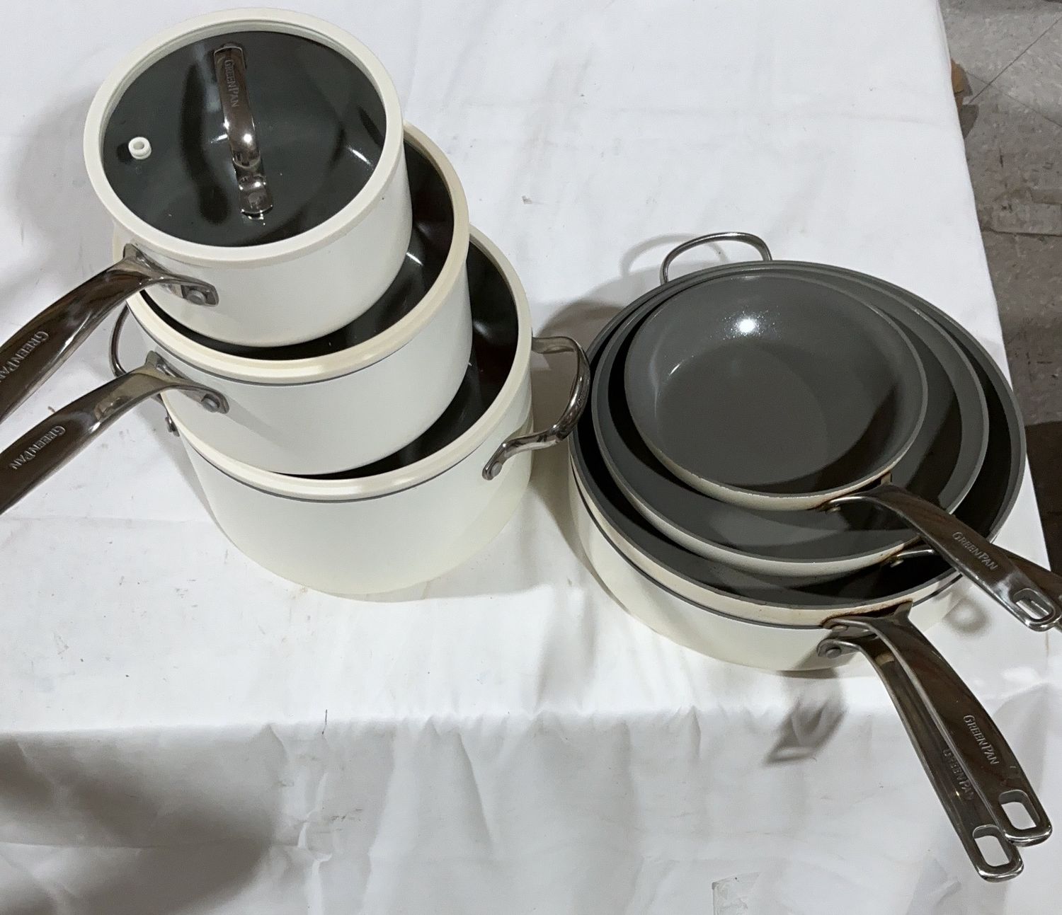 GreenPan Ceramic Nonstick Cookware Set – Pots &amp; Fry Pans with Stainless Steel Handles-Used