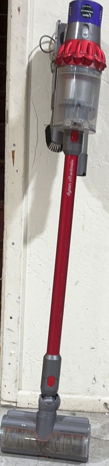 Dyson V11Cordless Stick Vacuum – Lightweight Bagless Vacuum Cleaner-used
