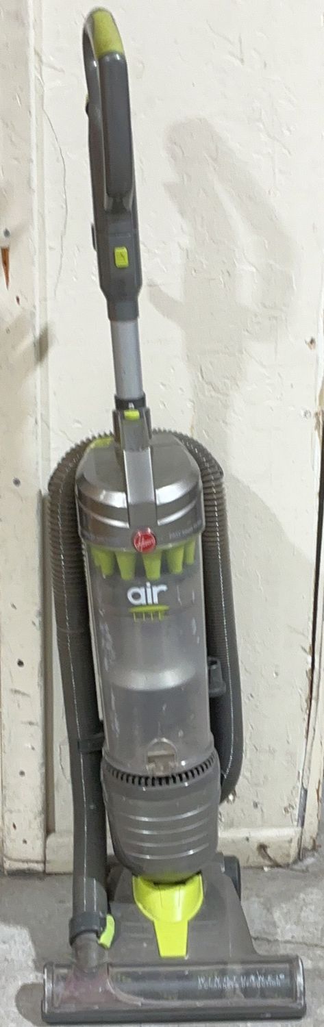 Hoover Air Lite Bagless Upright Vacuum – Lightweight Multi-Cyclonic Cleaner-USED