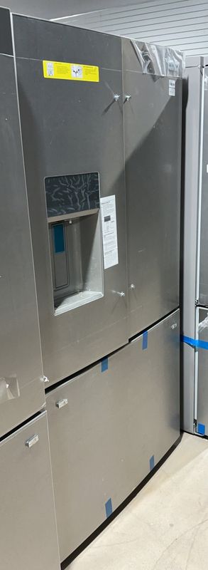 Frigidaire Gallery Freestanding. 27.8 cubic feet Multidoor 3 Door ST DPTH - GRFS2853AF - 4A54210282