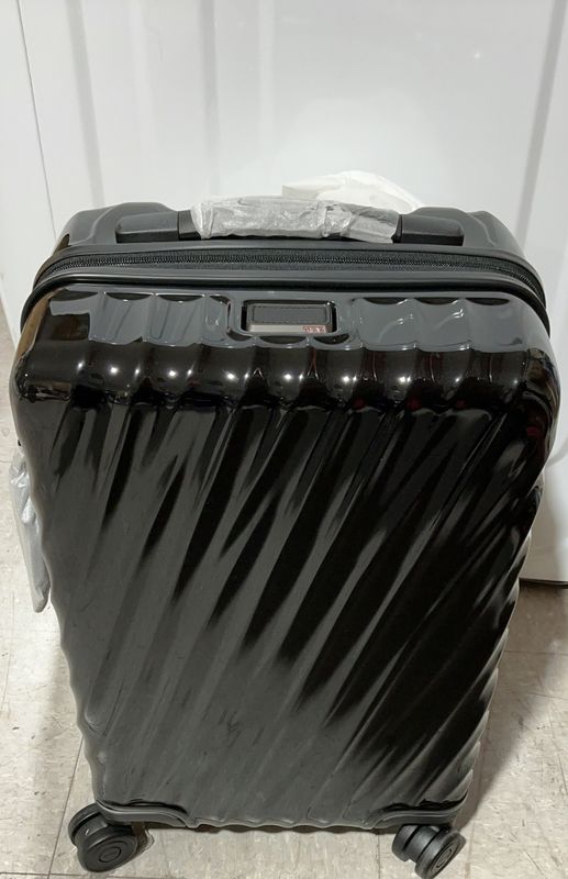 TUMI INTL EXPANDABLE | Premium Travel Luggage Collection | Limited Stock | Home Deals | 1794042 Like new