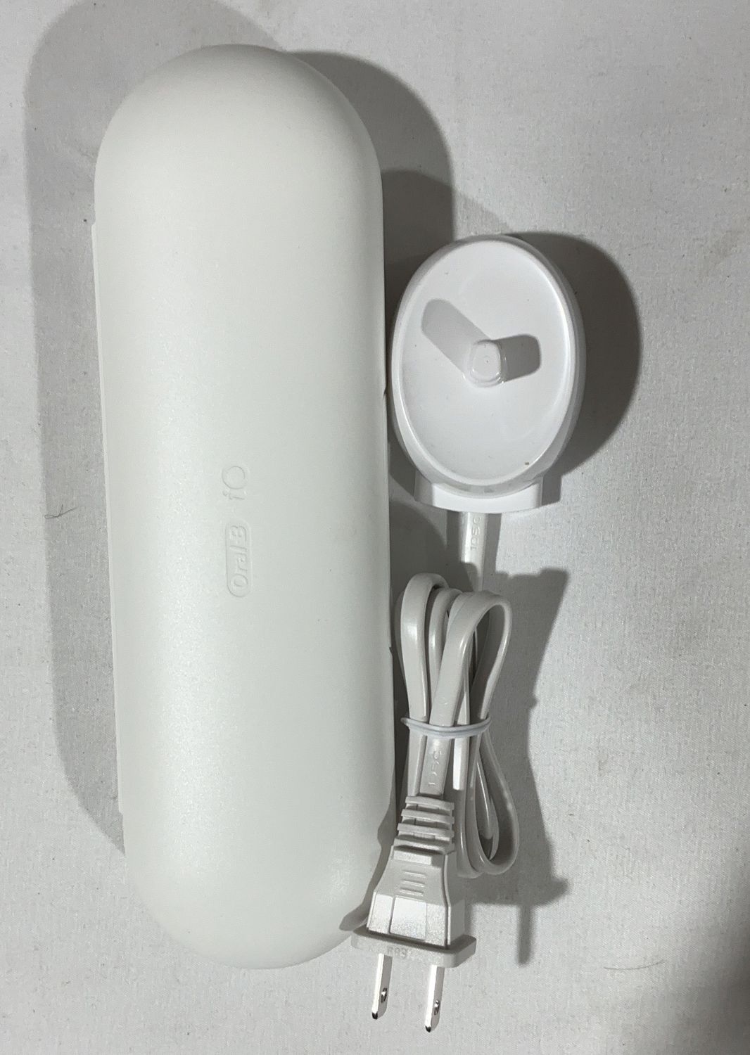 Oral-B Io3 - Model 2804085 TOL-6550545-51-Open Box