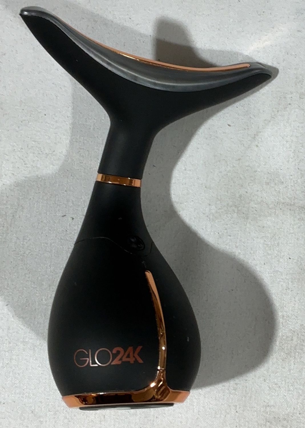 Glo24K Face Neck Device - Model 1916759 TOL-6550545-101-Open Box