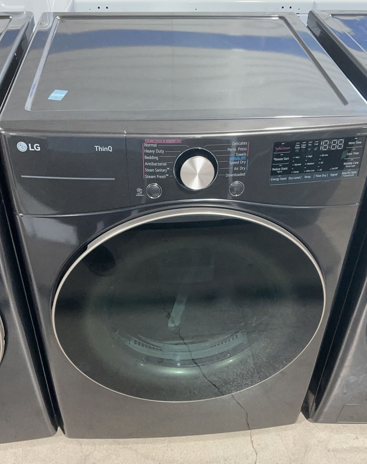 LG  7.4 cu. ft. Ultra Large  Capacity Smart Wi-Fi Enabled Front Load ELECTRIC Dryer with TurboSteam and Built-In Intelligence