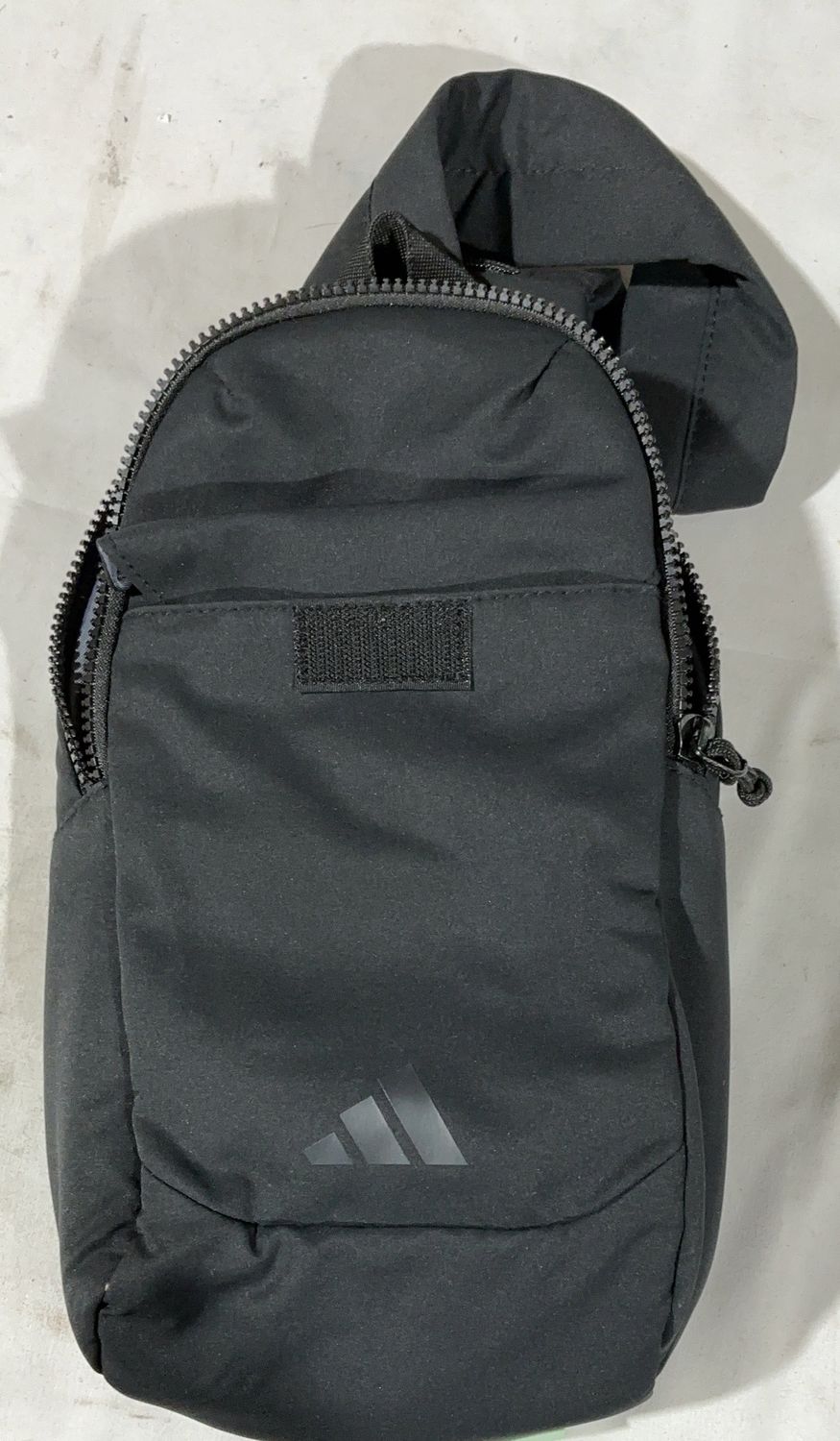 ADIDAS ESSENTIAL 3  Costco Item 1956186-Open Box