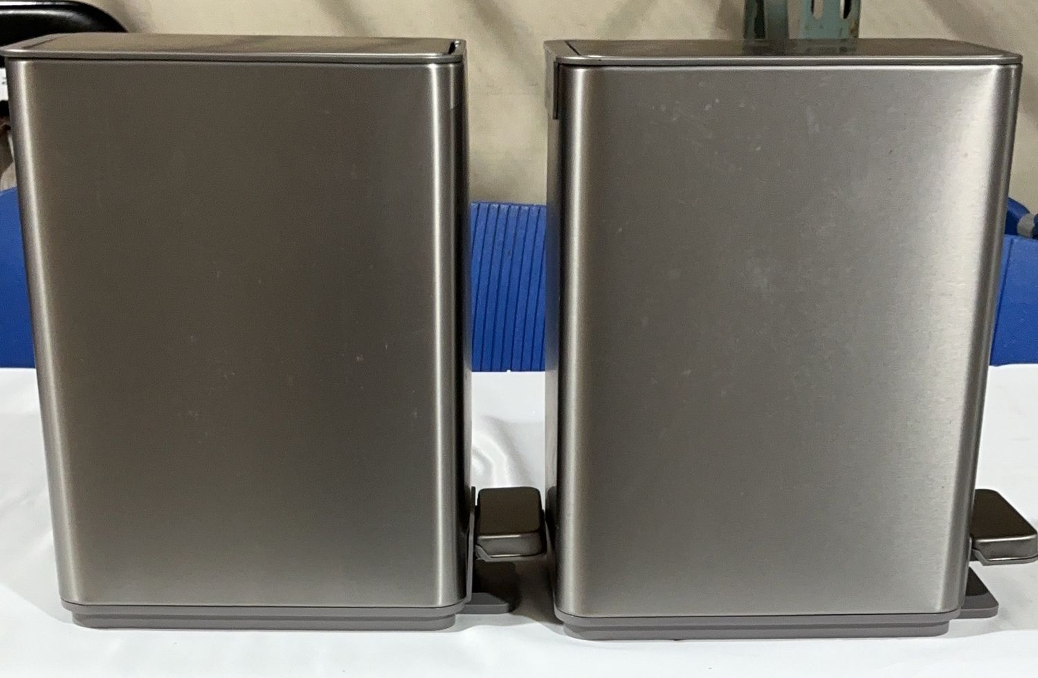 KOHLER 2 PACK 6L STEP CAN  Costco Item 1806340-OPEN BOX