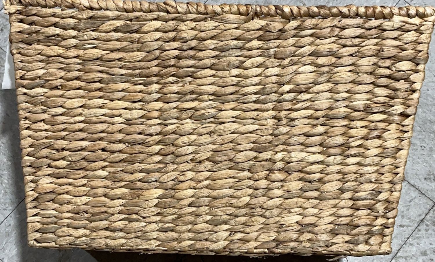 MESA XXL RECTANGLE WICKER  Costco Item 1901740 OPEN BOX