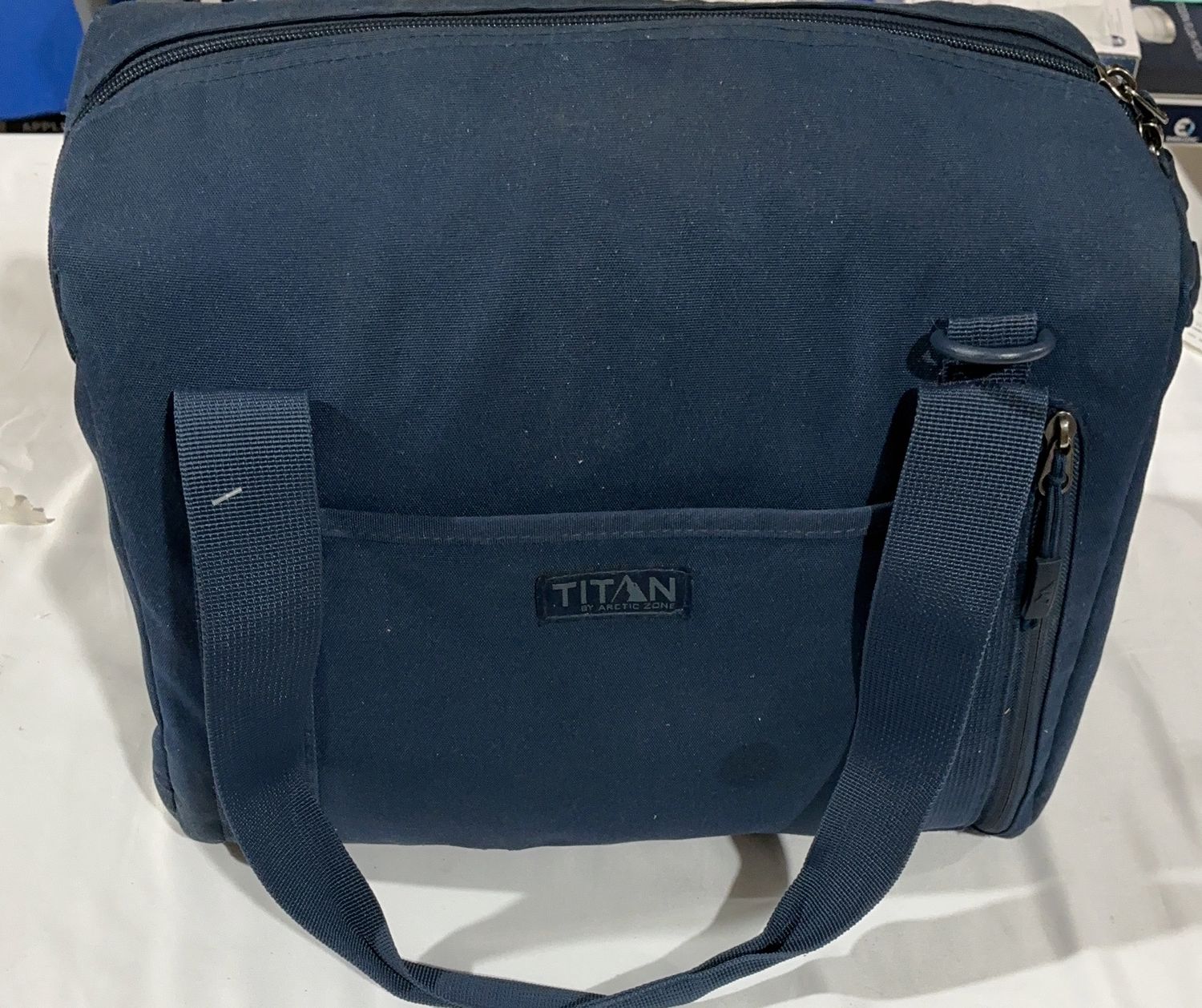 TITAN CARRY ALL COOLER  Costco Item 1819430-OPEN BOX