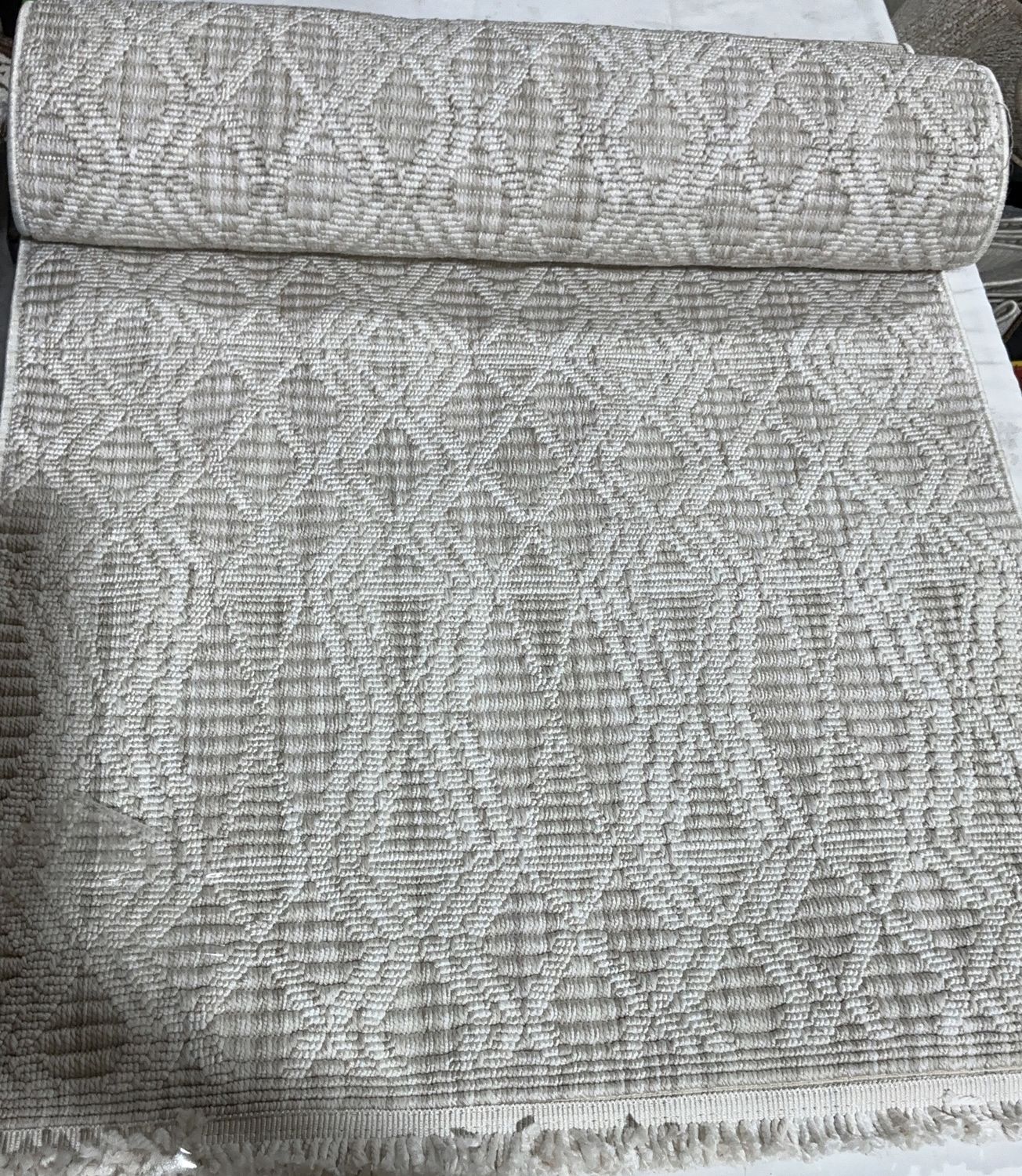 SERENITY RUNNER 2X8  Costco Item 1917699 OPEN BOX