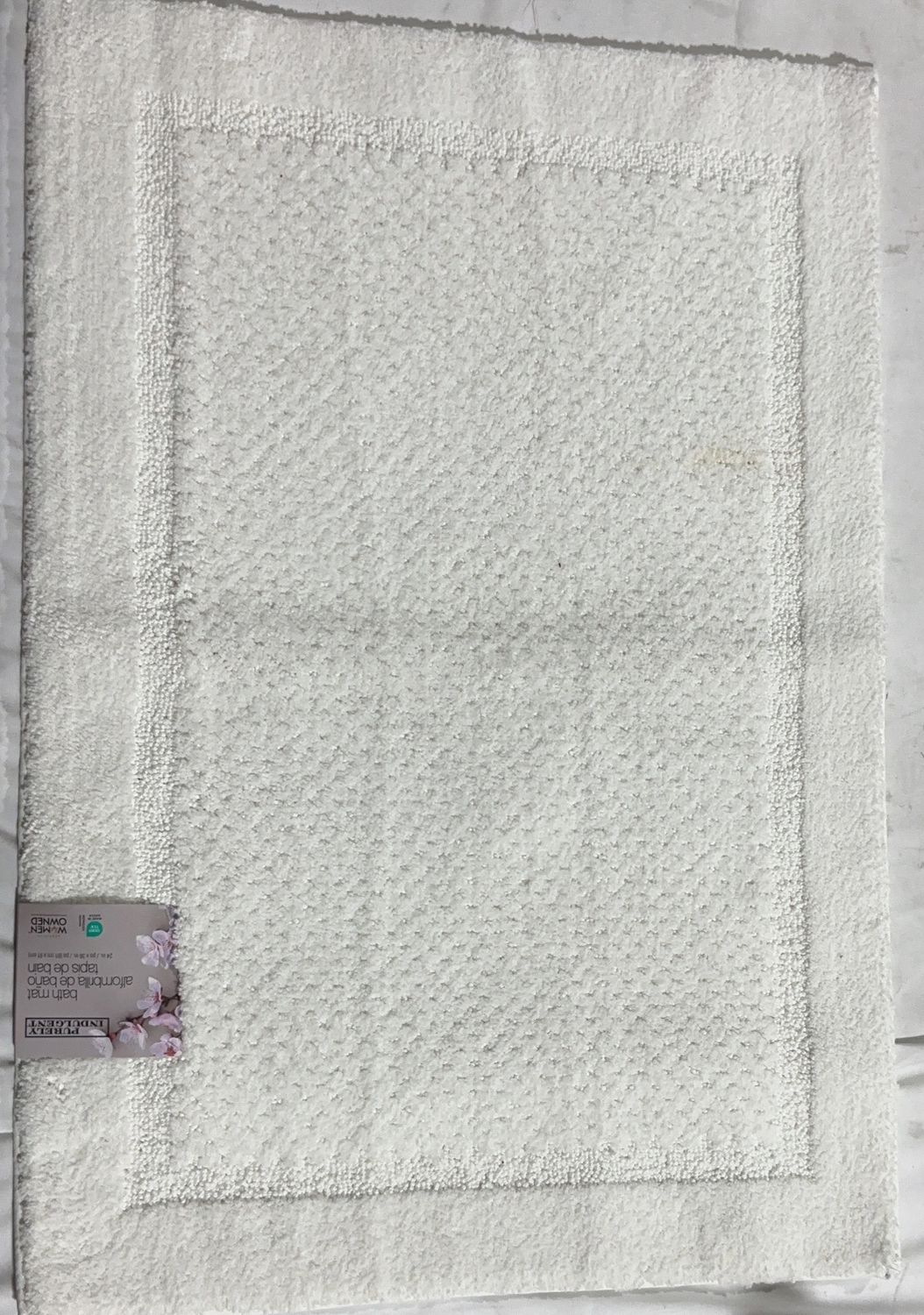 PI BATH MAT WHITE/GRAY  Costco Item 1890403-Just One Mat