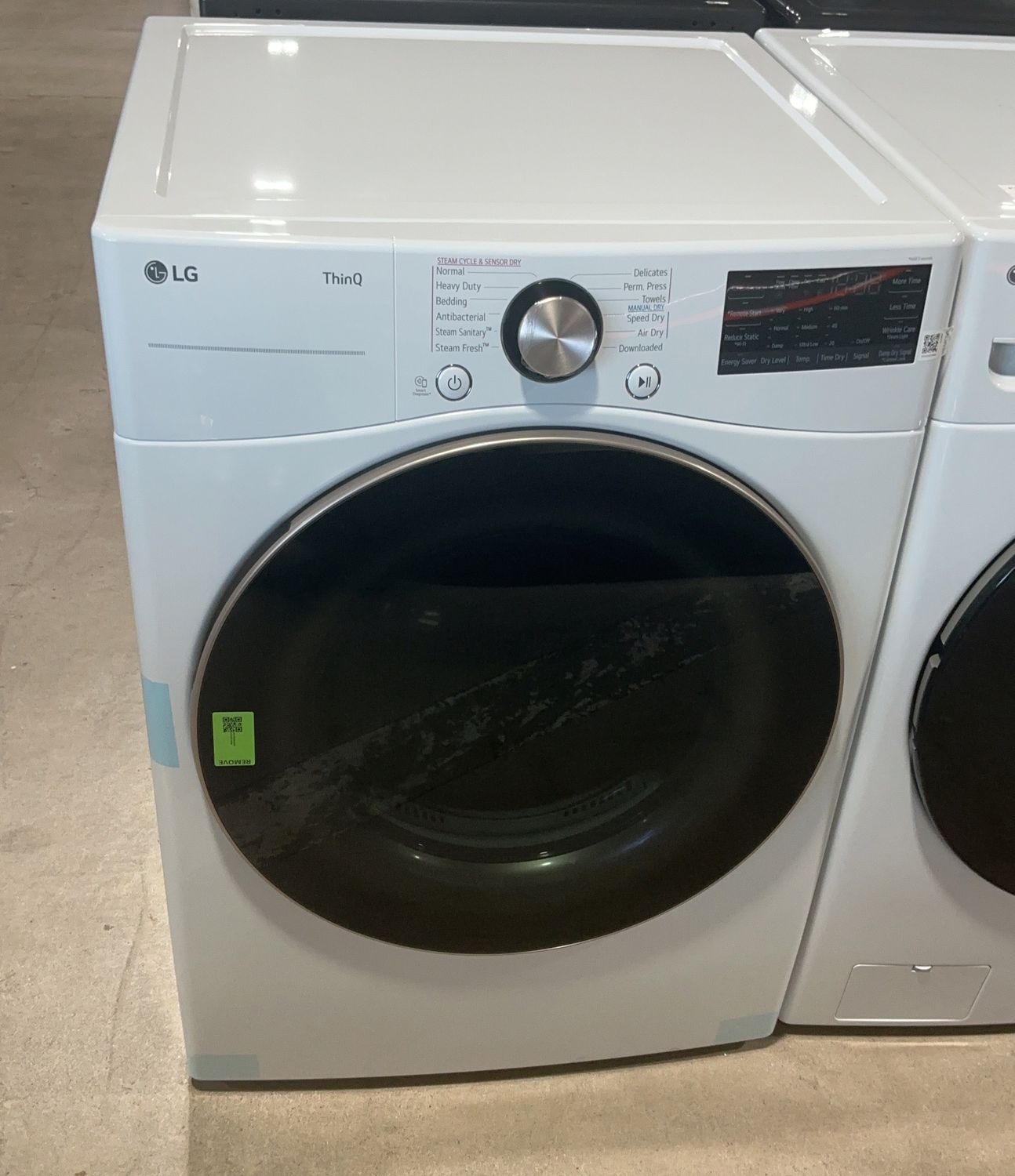 LG 7.4 cu ft. Ultra Large Capacity Smart Wi-Fi Enabled Front Load ELECTRIC Dryer with TurboSteam and Built-In Intelligence