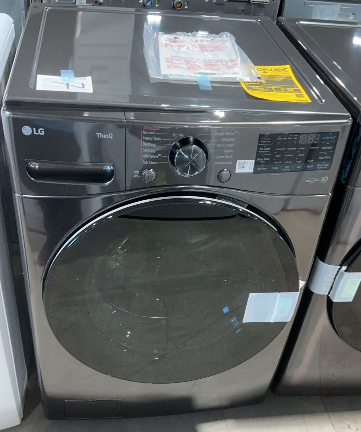 LG   4.5 cu. ft. Ultra Large Capacity Wi-Fi Enabled Front Load Washer with TurboWash 360° and Built-In Intelligence