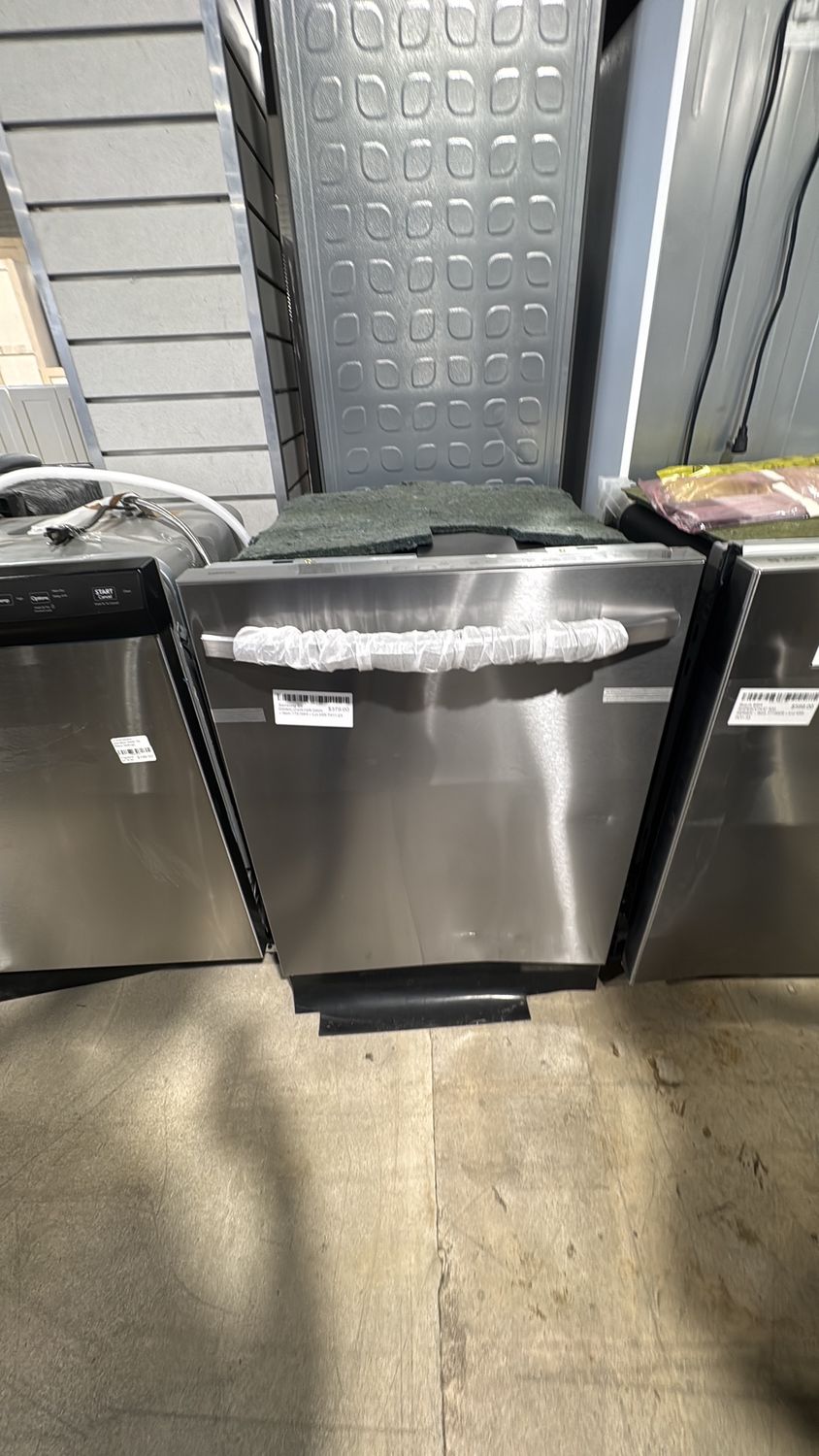 Samsung SS DW80CG4051SR DISH – Item 1751684 – Lot 655-7411-23