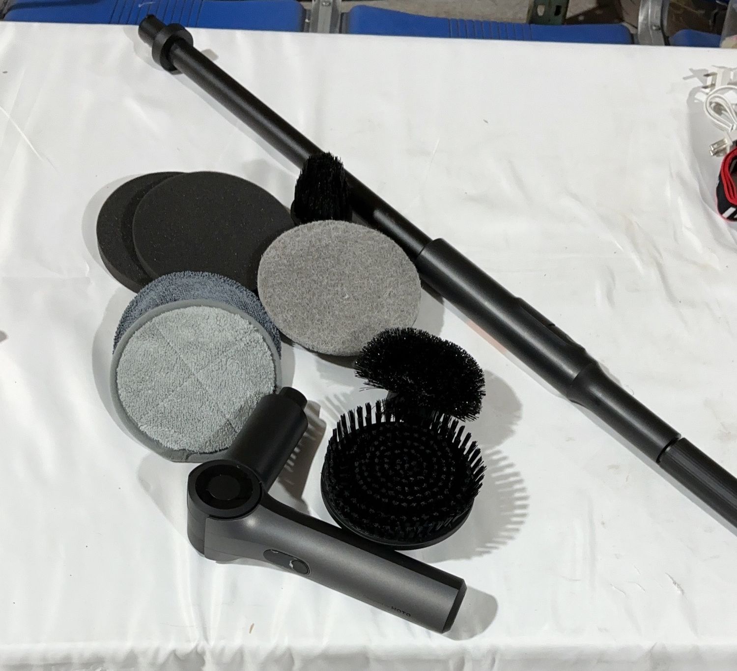 HOTO FLEXI SPIN SCRUBBER – Janitorial Supplies Personal Care Product – Item 1959104-OPEN BOX