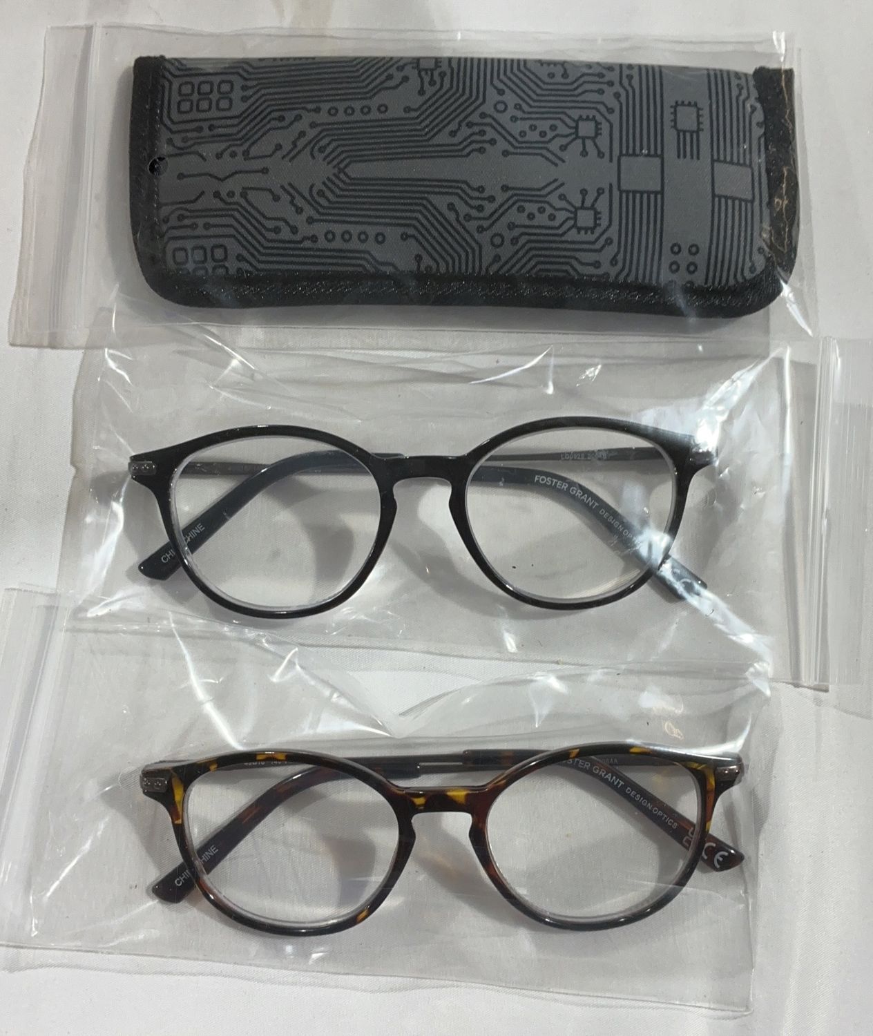 FGX MCKAY +2.50 2PK – Media Personal Care Product – Item 1618382 OPEN BOX